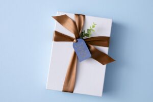Caixa de presente personalizada feita com Cricut